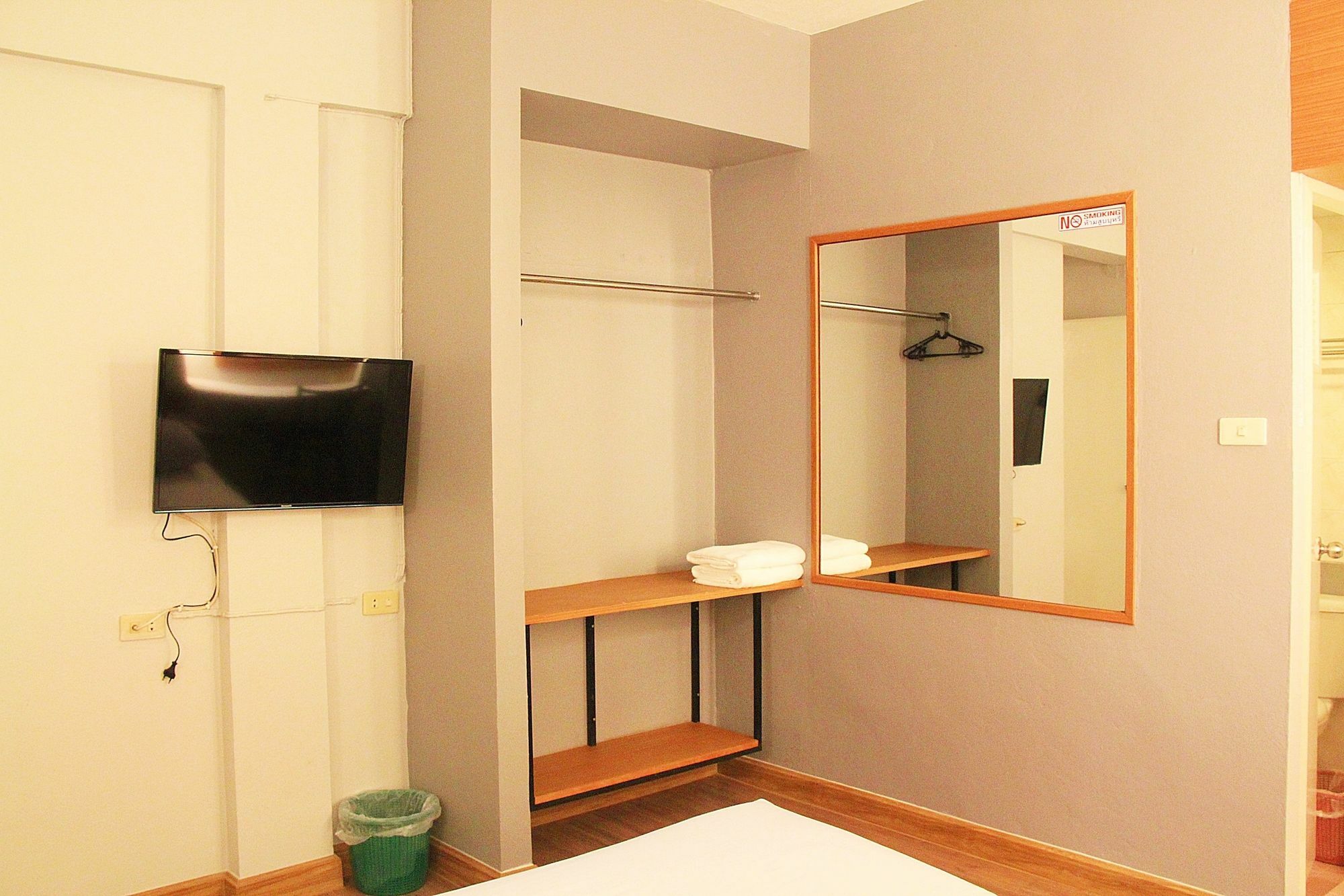 โรงแรมเรือนทิพย์ เชียงราย Ruean Tip Hotel Экстерьер фото