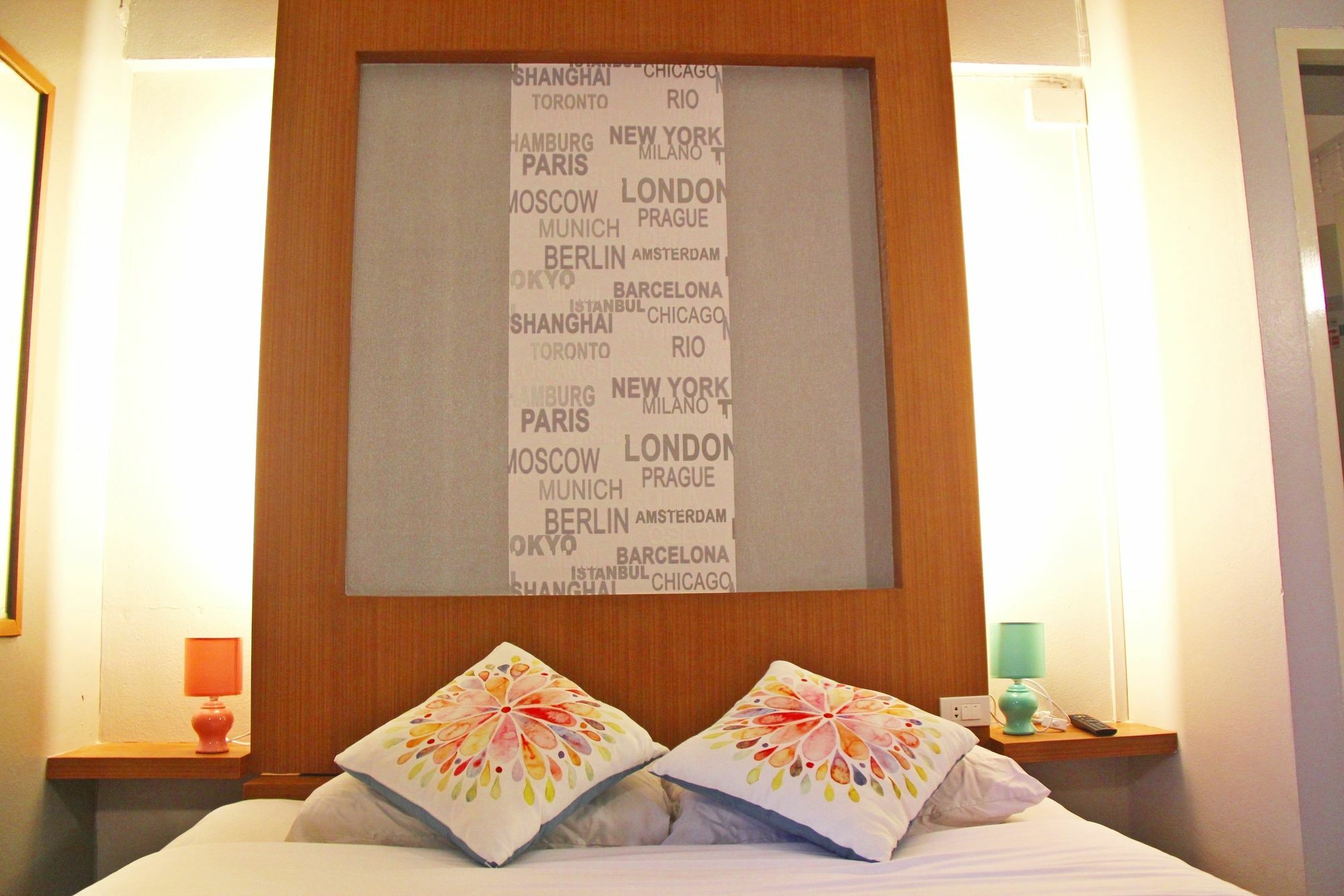 โรงแรมเรือนทิพย์ เชียงราย Ruean Tip Hotel Экстерьер фото